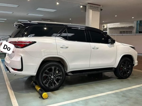 FORTUNER GR ຟໍຈູນເນີ ຈີອາ ລຸ້ນທັອບ ປີ2024 ໂອໂຕ ໂຟວິນ4X4 ຍ້າຍ - Image 2