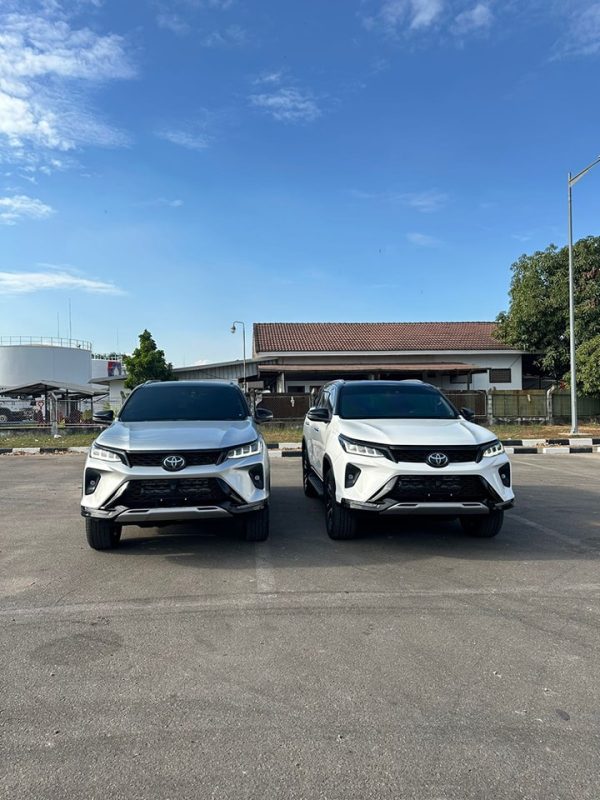 Fortuner LEGENDER ຟໍຈູນເນີ ລີເຈັນເດີ ມື1 ປີ2024 ໂອໂຕໂຟວິນ ສີປອນ