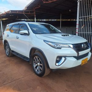 Fortuner ຟໍຈູນເນີ ປີ2017 ໂຟວິນ4x4 ຊ້າຍເດີມສູນລາວ