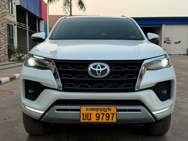 FORTUNER ຟໍຈູນເນີ ປີ22 ນຳໃຊ້23 ໂອໂຕກະເທີຍ ອັອບຊັນເຕັມ - Image 2